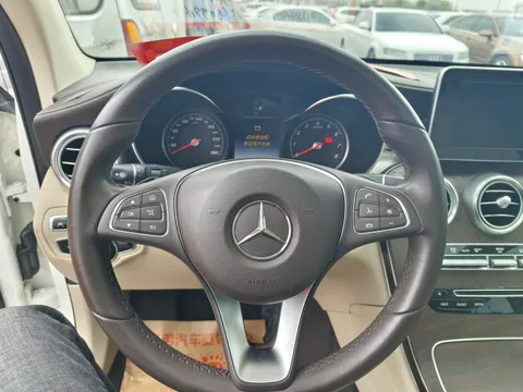 Mercedes-Benz Mercedes-Benz GLC