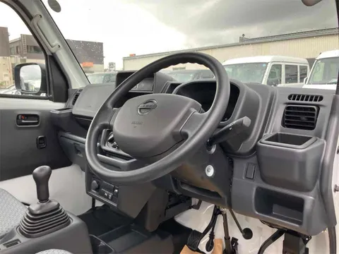Nissan Clipper Truck