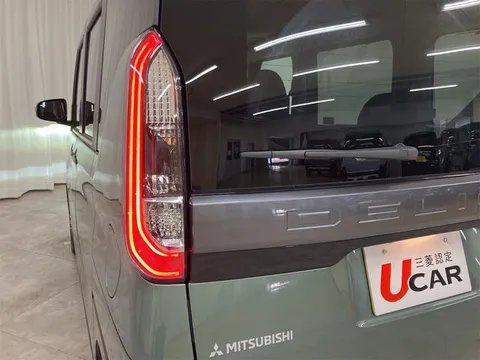 Mitsubishi Delica Mini