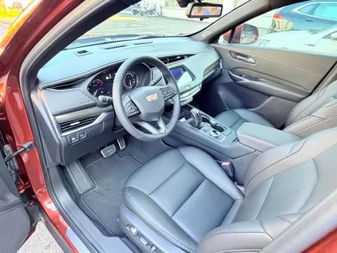 Cadillac XT4
