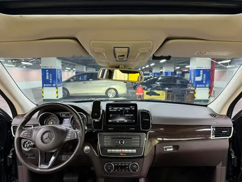 Mercedes-Benz Mercedes-Benz GLS