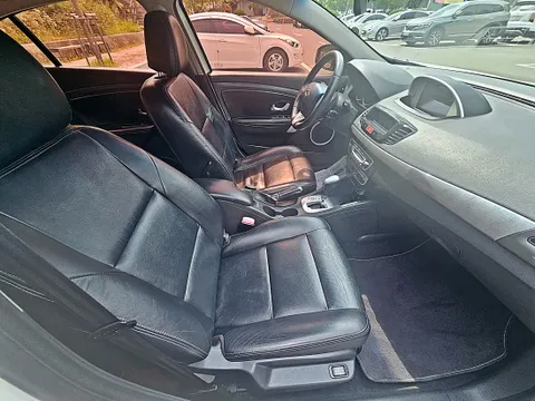 Renault SM3