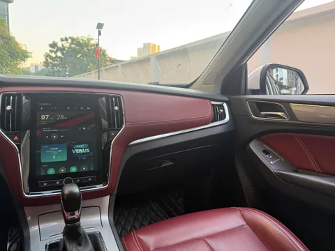 Roewe RX5