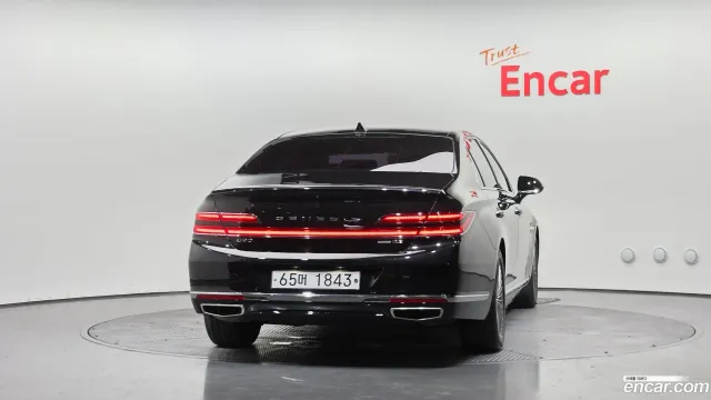 Genesis G90