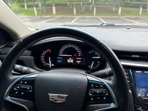 Cadillac XTS