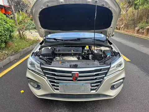 Roewe i5