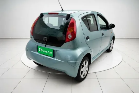 BYD F0