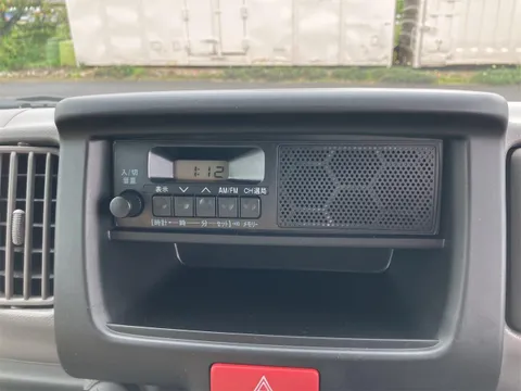 Nissan Clipper Van
