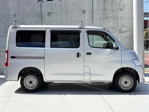 Toyota TownAce Van