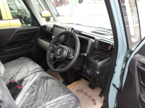 Suzuki Spacia Gear
