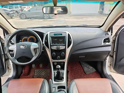 BYD F3