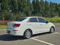 Kia Pegas