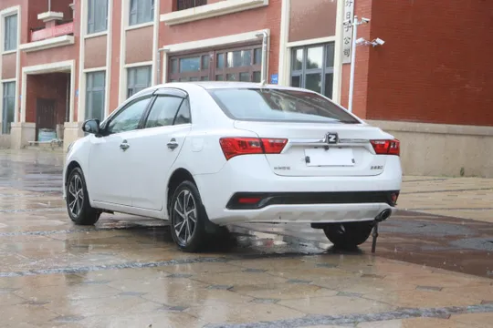 Zotye Z360