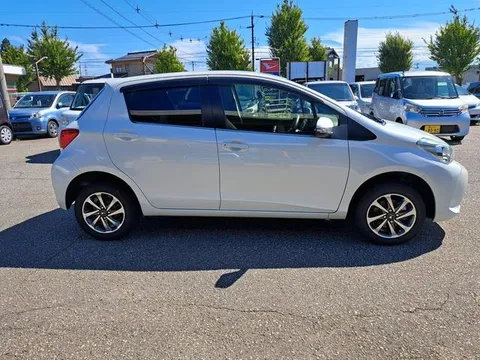 Toyota Yaris (Vitz)
