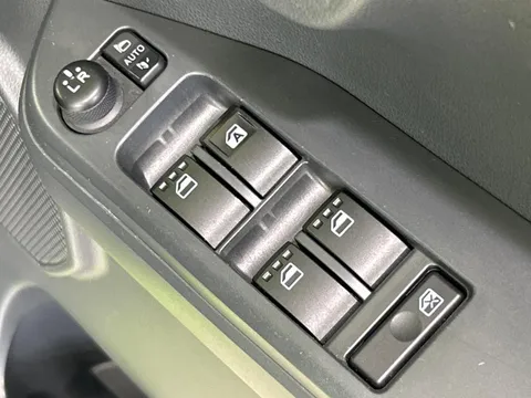 Toyota Pixis Mega