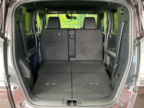 Honda N-BOX Slash