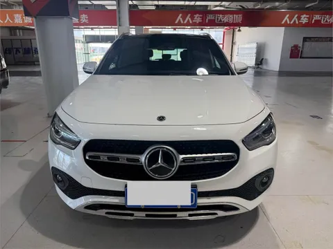 Mercedes-Benz Mercedes-Benz GLA