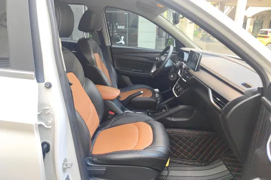 Wuling Hongguang S3