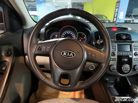 Kia Cerato (Forte)