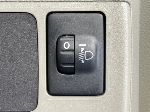 Toyota Pixis Space