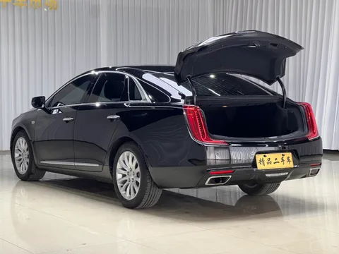 Cadillac XTS