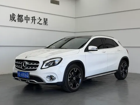 Mercedes-Benz Mercedes-Benz GLA