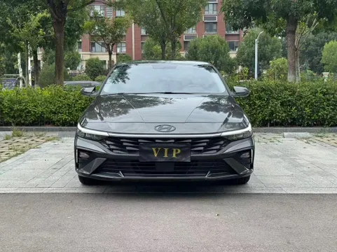 Hyundai Elantra (Avante)