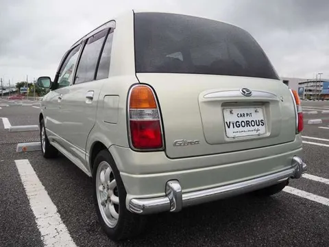 Daihatsu Mira Gino
