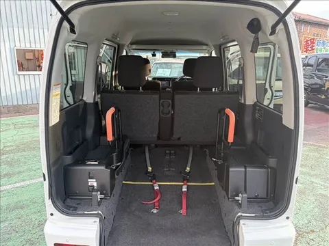 Daihatsu Atrai Wagon
