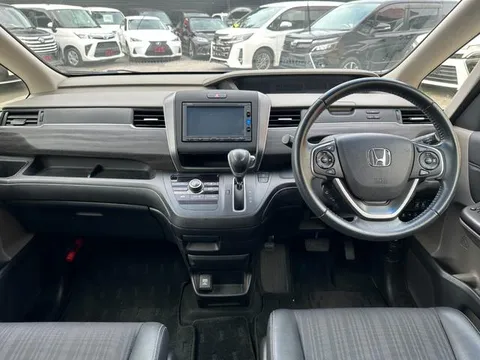 Honda Freed Plus