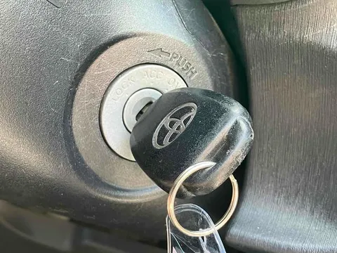 Toyota Yaris (Vitz)