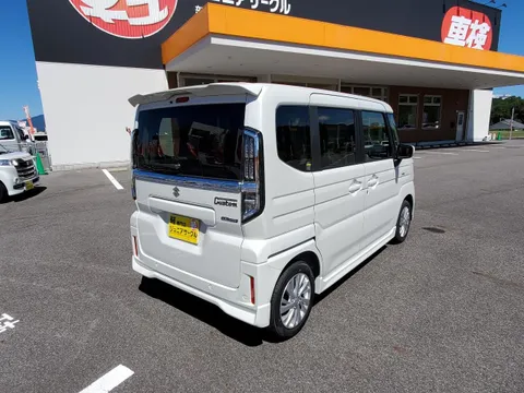 Suzuki Spacia Custom