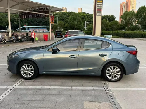 Mazda Mazda 3