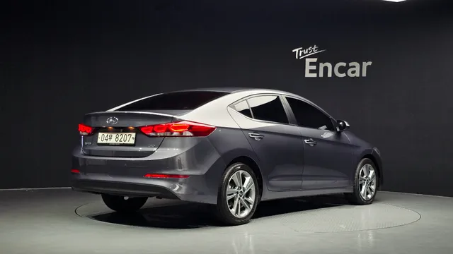 Hyundai Elantra (Avante)