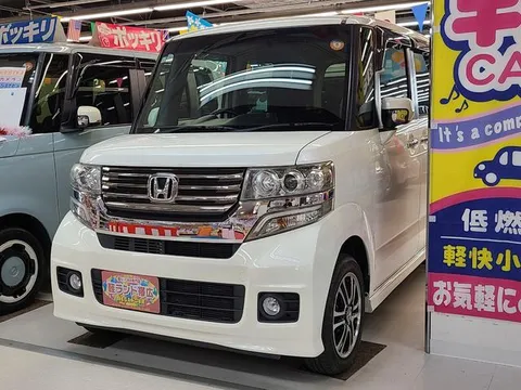 Honda N-BOX Custom