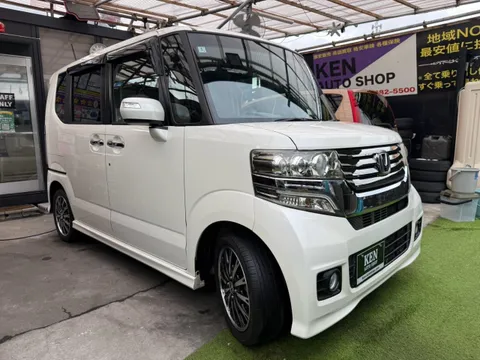 Honda N-BOX Custom