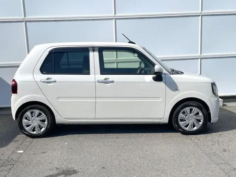 Daihatsu Mira Tocot