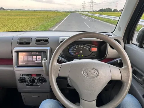Daihatsu Move Conte