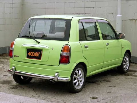 Daihatsu Mira Gino
