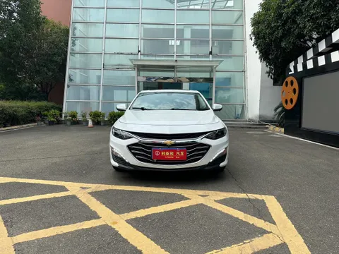 Chevrolet Malibu XL