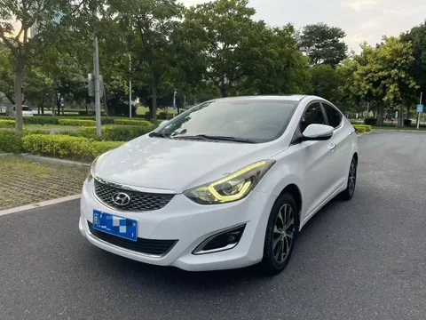 Hyundai Elantra (Avante)