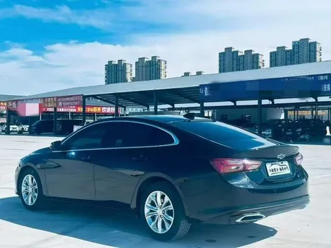 Chevrolet Malibu XL