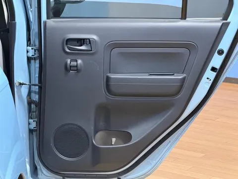 Daihatsu Mira Tocot