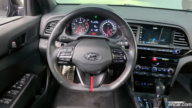 Hyundai Elantra (Avante)