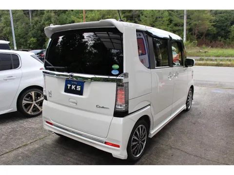 Honda N-BOX Custom