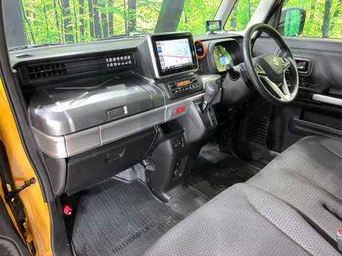 Suzuki Spacia Gear