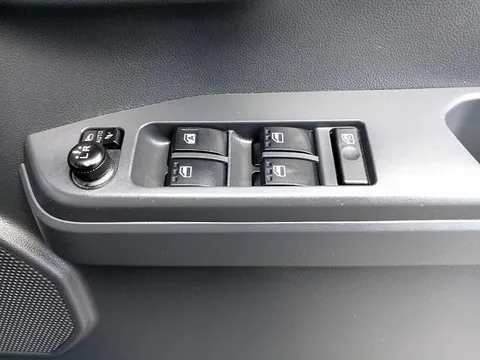 Toyota Pixis Mega