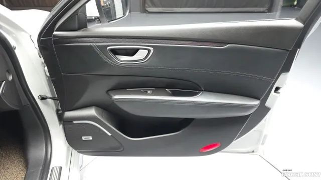 Renault Talisman (SM6)