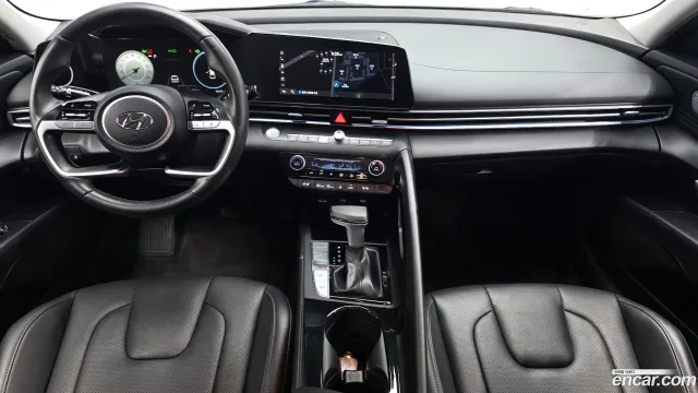 Hyundai Elantra (Avante)