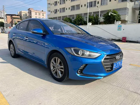 Hyundai Elantra (Avante)
